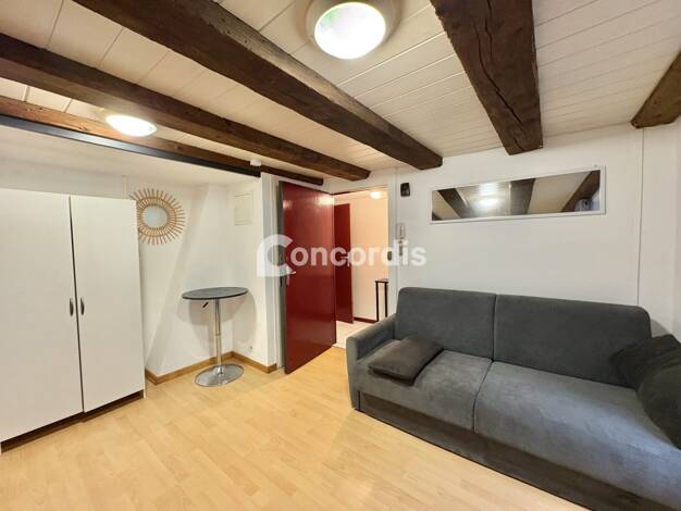 Appartement à louer 340 € 1 pièce 19,6 m² Étage 1/4 Épinal 88000