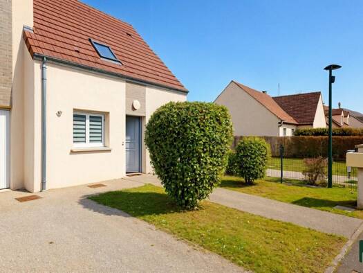 Maison à vendre 229 900 € 4 pièces 3 chambres 90 m² 248 m² de terrain Morancez 28630