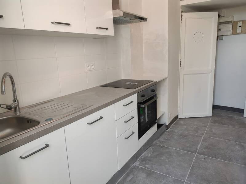 Maison à louer, 64m², MARSEILLE 6E