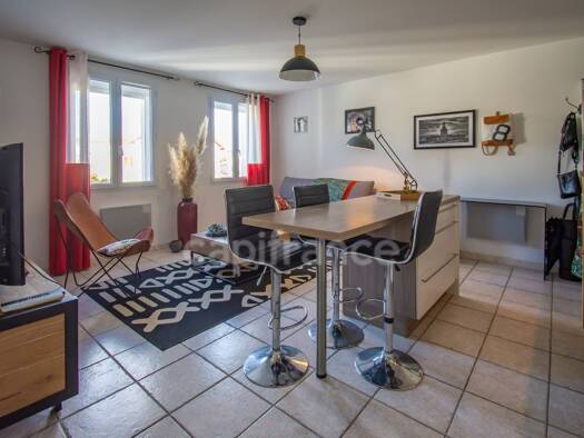 Appartement à vendre 158 000 € 2 pièces 1 chambre 43 m² Étage 1/3 Le Fief-La Garenne Royan 17200