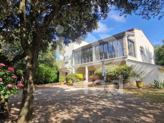 Maison à vendre 787 000 € 11 pièces 6 chambres 250 m² 3 000 m² de terrain Camplanier Nîmes 30900