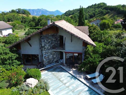 Maison à vendre 635 000 € 4 pièces 3 chambres 159,17 m² 1 053 m² de terrain Saint-Maximin 38530