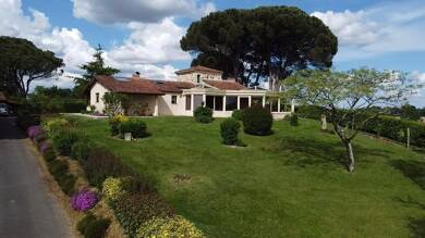 Maison à vendre 888 000 € 6 pièces 3 chambres 225 m² 41 433 m² de terrain Sarraziet 40500