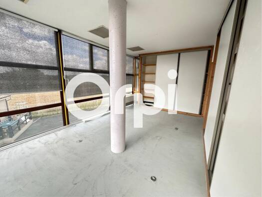 Parking à louer 60 € Nord Surgères 17700