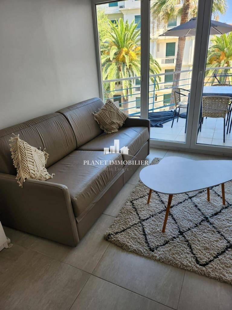 Maison à louer, 27m², JUAN LES PINS