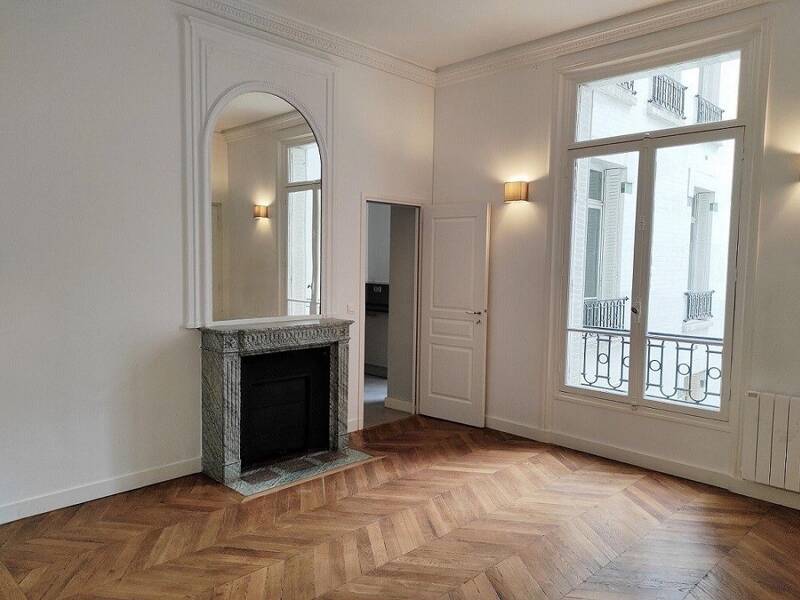 Maison à louer, 84m², PARIS 16E