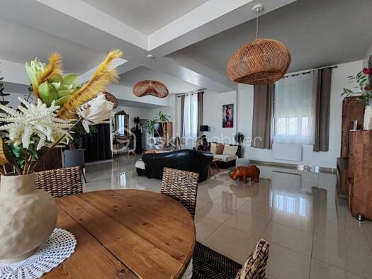 Appartement à vendre 190 000 € 5 pièces 3 chambres 137,89 m² Étage 2/3 Chevilly 45520