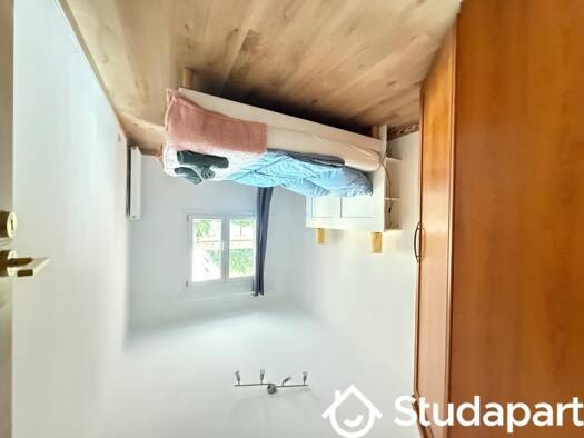 Colocation à louer - logement étudiant 700 € 1 pièce 3 chambres 12 m² 1er étage Pont du Lys-Antibes les Pins Antibes 06160