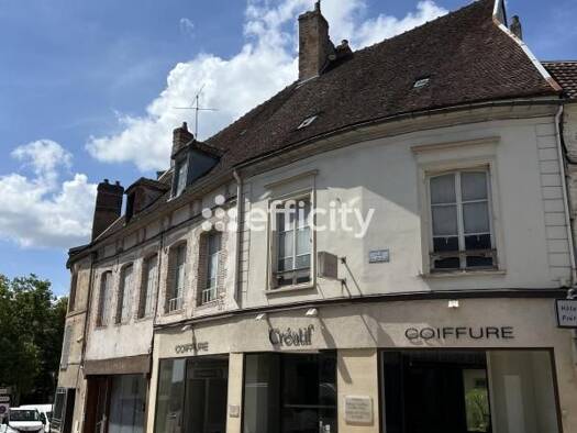 Immeuble à vendre 177 650 € 300 m² Nord Ouest-Centre Sézanne 51120