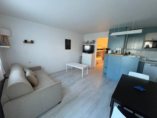 Appartement à louer 590 € 1 pièce 25 m² RDC Centre-Benoît La Baule-Escoublac 44500