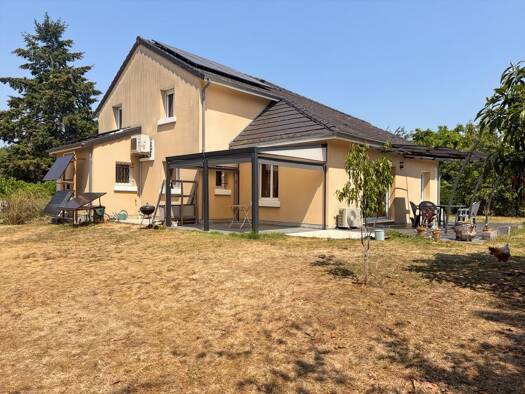 Maison à vendre 367 000 € 5 pièces 4 chambres 186,23 m² 1 558 m² de terrain Foëcy 18500