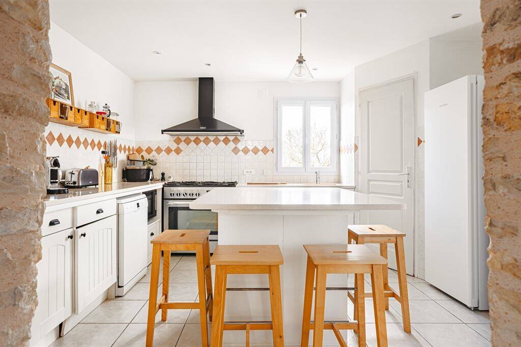 Maison à vendre, 825m², SURGERES