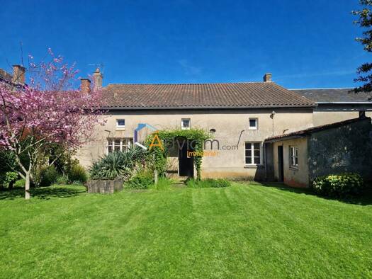 Maison à vendre 104 500 € 7 pièces 4 chambres 165 m² 570 m² de terrain Millac 86150