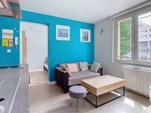 Appartement à vendre 109 000 € 2 pièces 1 chambre 23 m² Étage 1/3 Centre Ville Lorient 56100