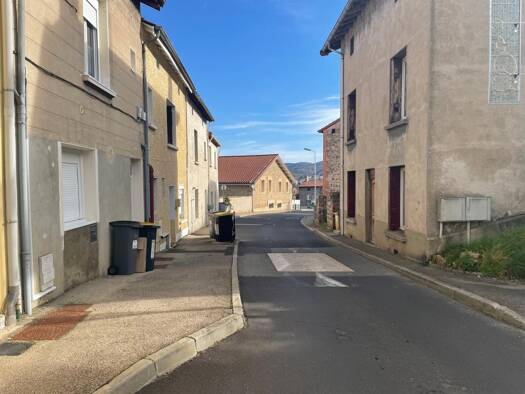 Terrain constructible à vendre 45 000 € 250 m² de terrain Fraisses 42490