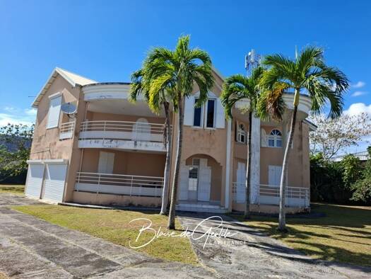 Maison à vendre - neuf 680 000 € 7 pièces 5 chambres 210 m² 947 m² de terrain Baie-Mahault 97122