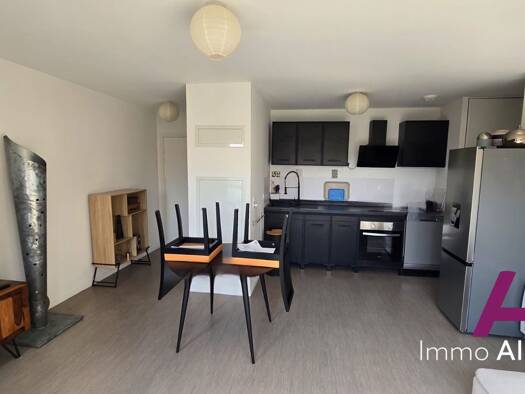 Appartement à vendre 115 000 € 2 pièces 9 chambres 40,2 m² RDC Mimizan 40200