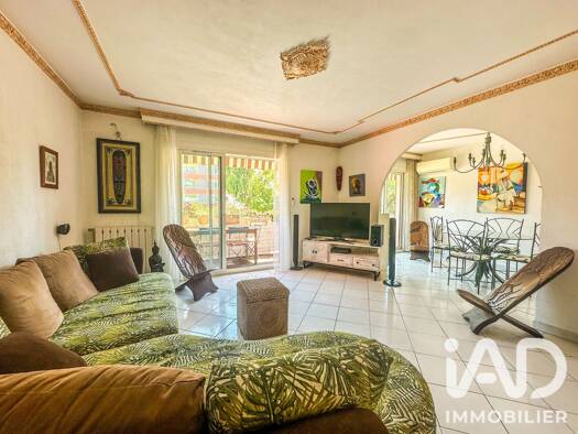 Appartement à vendre 335 000 € 5 pièces 3 chambres 86 m² RDC/3 Nord Le Pradet 83220