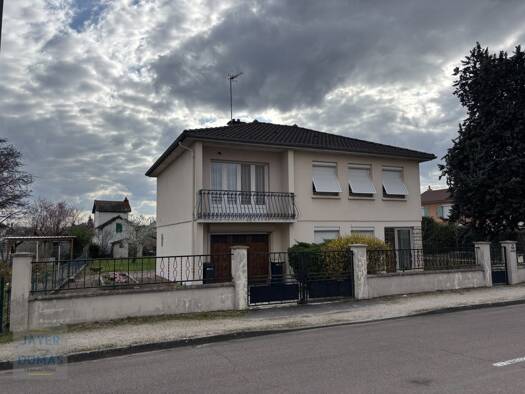 Maison à vendre 154 080 € 4 pièces 2 chambres 86 m² 726 m² de terrain Châtenoy-le-Royal 71880