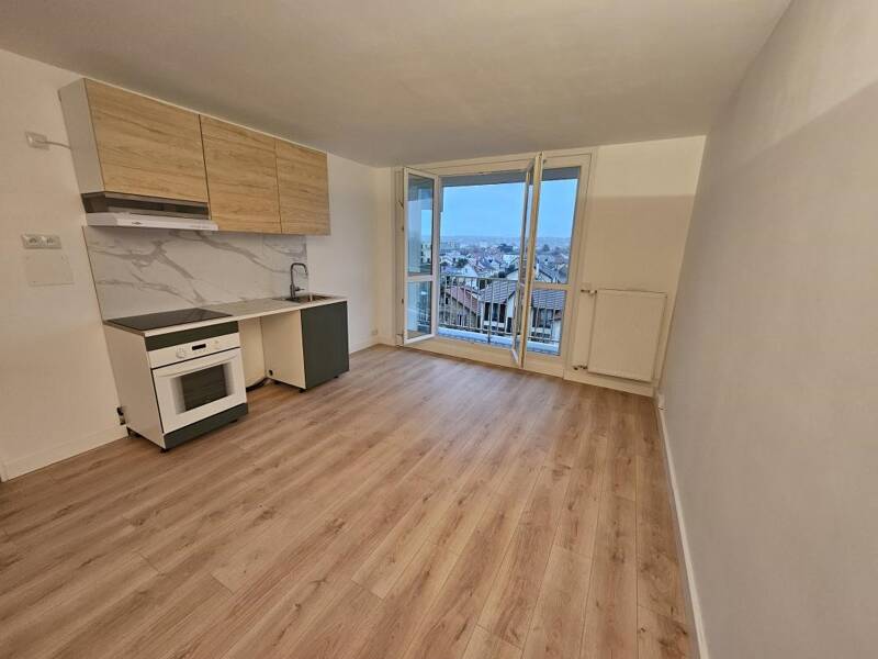 Maison à louer, 42m², SAINT MAUR DES FOSSES