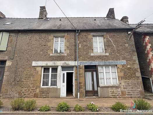 Maison à vendre 30 900 € 3 pièces 2 chambres 81 m² 315 m² de terrain Levaré 53120