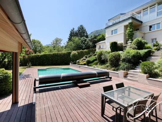 Maison à vendre 895 000 € 7 pièces 5 chambres 212 m² 1 444 m² de terrain La Tronche 38700