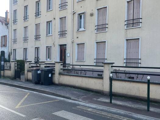 Appartement à vendre 108 000 € 3 pièces 2 chambres 43 m² RDC/2 Rive Droite-Apport Paris Gare Corbeil-Essonnes 91100