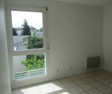 Appartement à louer 660 € 2 pièces 37 m² 1er étage Ouest-Corne de Cerf-Guignegault Orléans 45000