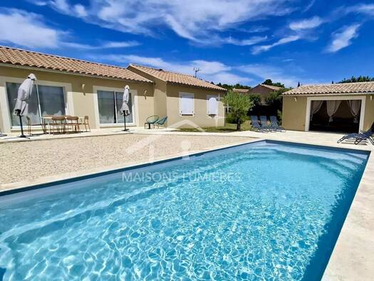 Maison de plain-pied à vendre - Première occupation 479 000 € 5 pièces 4 chambres 120 m² Gargas 84400