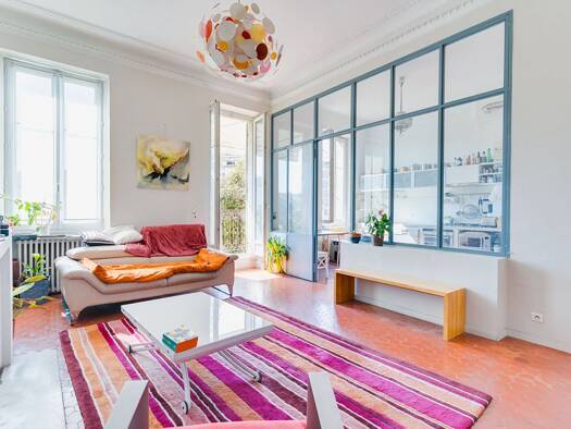Appartement à vendre 490 000 € 4 pièces 2 chambres 110 m² Étage 1/4 Cinq Avenues Marseille 4ème arrondissement 13004