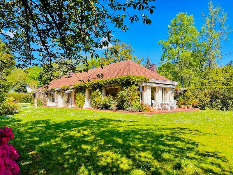 Maison à vendre, 210m², LA CELLE SAINT CLOUD