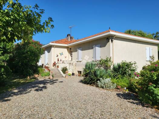 Maison à vendre 359 000 € 5 pièces 4 chambres 160 m² 10 808 m² de terrain Lafitte-sur-Lot 47320