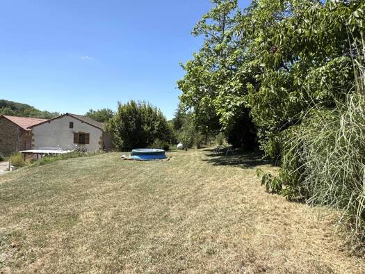 Maison à vendre 167 900 € 4 pièces 2 chambres 96 m² 1 482 m² de terrain Fleury-la-Montagne 71340