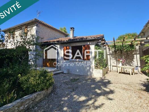 Maison de plain-pied à vendre 165 000 € 5 pièces 4 chambres 106 m² 937 m² de terrain Barbezieux-Saint-Hilaire 16300