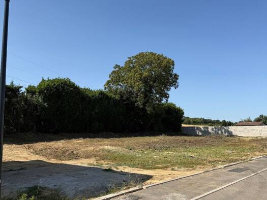 Terrain constructible viabilisé à vendre 173 250 € 320 m² de terrain Simandres 69360
