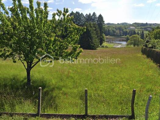 Terrain à vendre 20 000 € 2 577 m² de terrain Nord Saint-Yrieix-la-Perche 87500