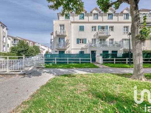 Appartement à vendre 230 000 € 3 pièces 2 chambres 53 m² Étage 3/3 Bailly-Romainvilliers 77700