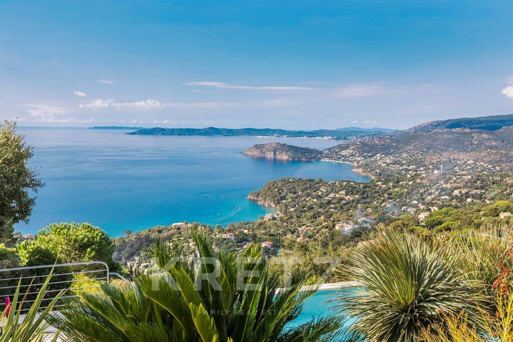 Maison à vendre, 171m², RAYOL CANADEL SUR MER