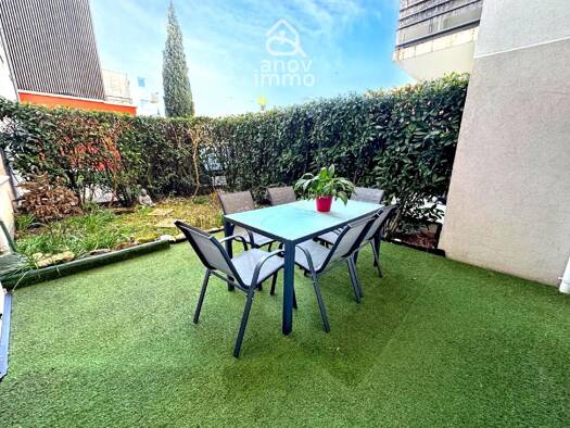 Appartement à vendre 199 000 € 3 pièces 2 chambres 61 m² RDC/4 Meyzieu 69330