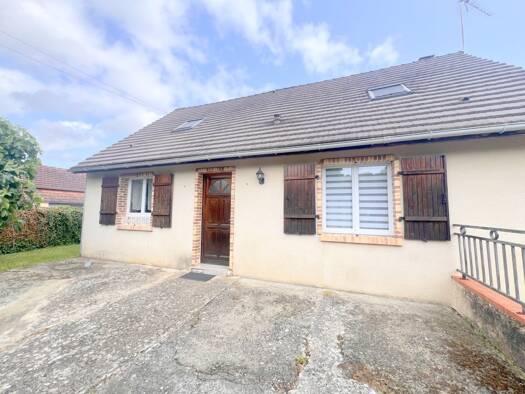 Maison à vendre 262 500 € 5 pièces 3 chambres 95 m² 939 m² de terrain Abondant 28410