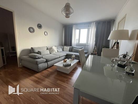 Appartement à vendre 45 000 € 3 pièces 2 chambres 54 m² Étage 2/5 Les Fougeres Grand Charmont 25200
