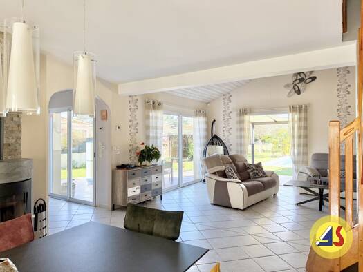 Maison à vendre 467 000 € 7 pièces 4 chambres 150 m² 1 025 m² de terrain Pont-Saint-Martin 44860