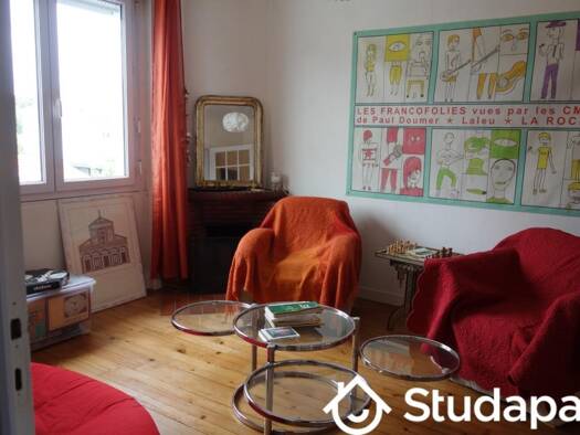 Studio à louer 380 € 1 pièce 2 chambres 14 m² RDC Lafond La Rochelle 17000