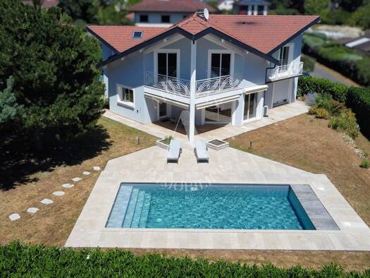 Villa à vendre - Première occupation 1 460 000 € 5 pièces 4 chambres 264,71 m² 1 300 m² de terrain Moëns Prévessin-Moëns 01280