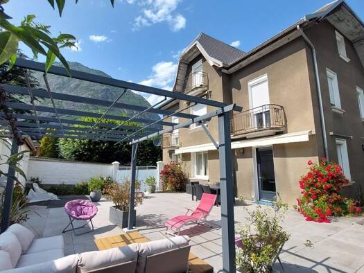 Maison à vendre 599 000 € 8 pièces 5 chambres 238 m² 520 m² de terrain Saint-Jean-de-Maurienne 73300