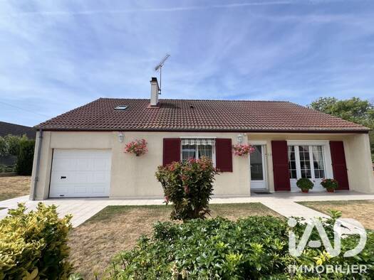 Maison de plain-pied à vendre 204 000 € 4 pièces 3 chambres 93 m² 810 m² de terrain Belleu 02200