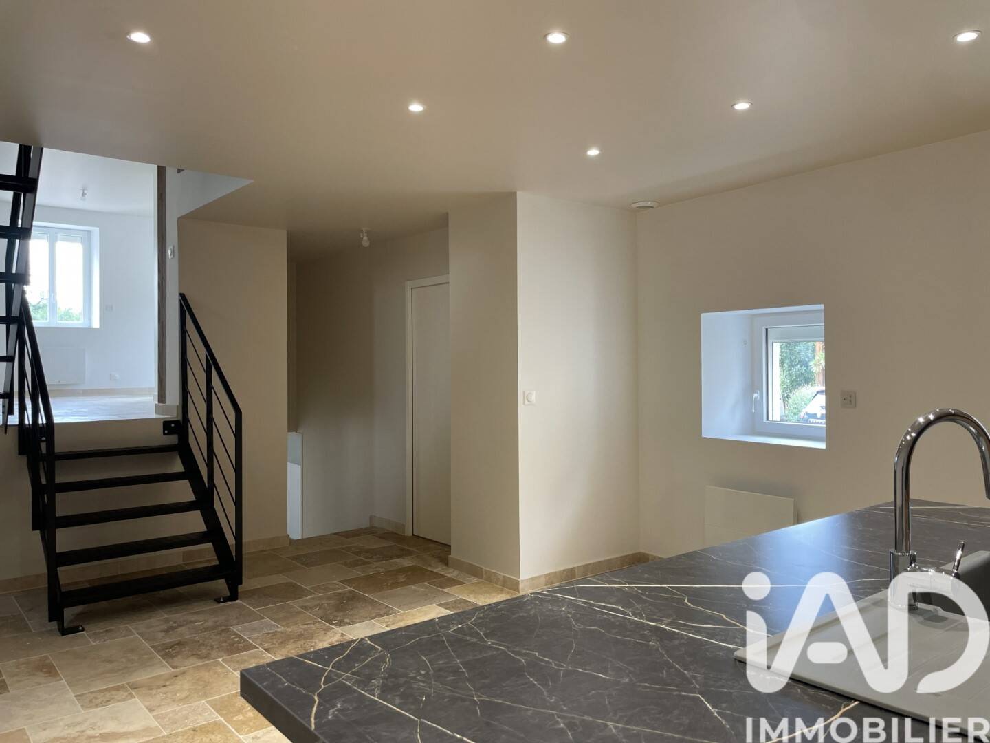Maison à vendre, 122m², NEUILLE PONT PIERRE