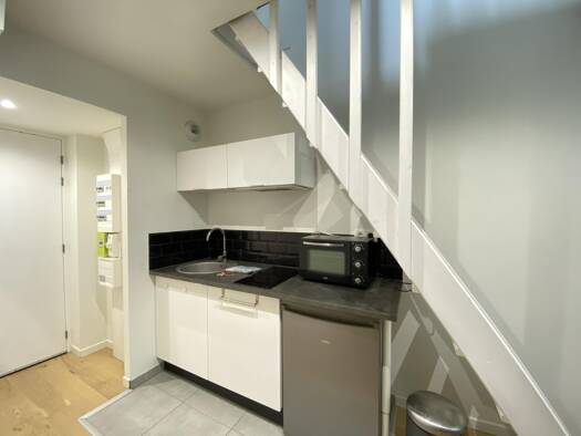 Appartement à louer - Première occupation - logement étudiant 430 € 2 pièces 1 chambre 23,4 m² Étage 2/2 Centre-Neuf Bourg-Quesnoy-Delsaux-Musée-Cannoniers-Gare Valenciennes 59300