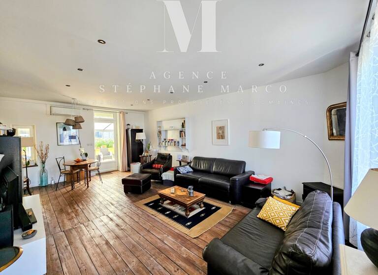 Maison à vendre 349 650 € 7 pièces 4<br/>chambres 146 m²<br/>superficie 430 m²<br/>terrain Centre Saintes 17100
