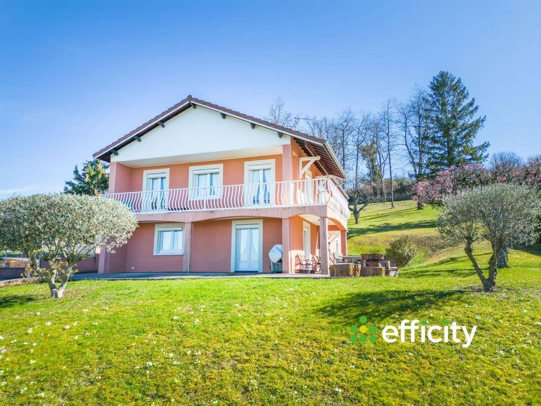 Maison à vendre, 232m², SAINT PIERRE DE CHANDIEU
